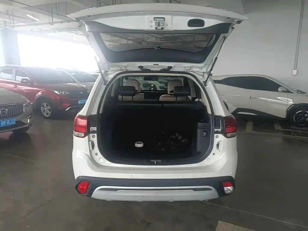 Mitsubishi Outlander — миниатюра 21