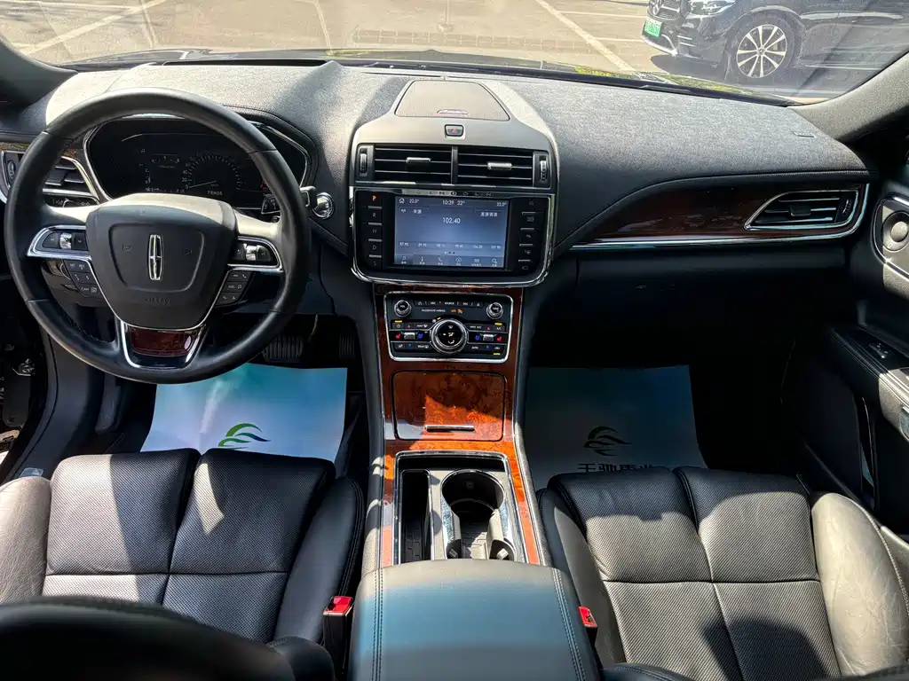 Lincoln Continental — миниатюра 8