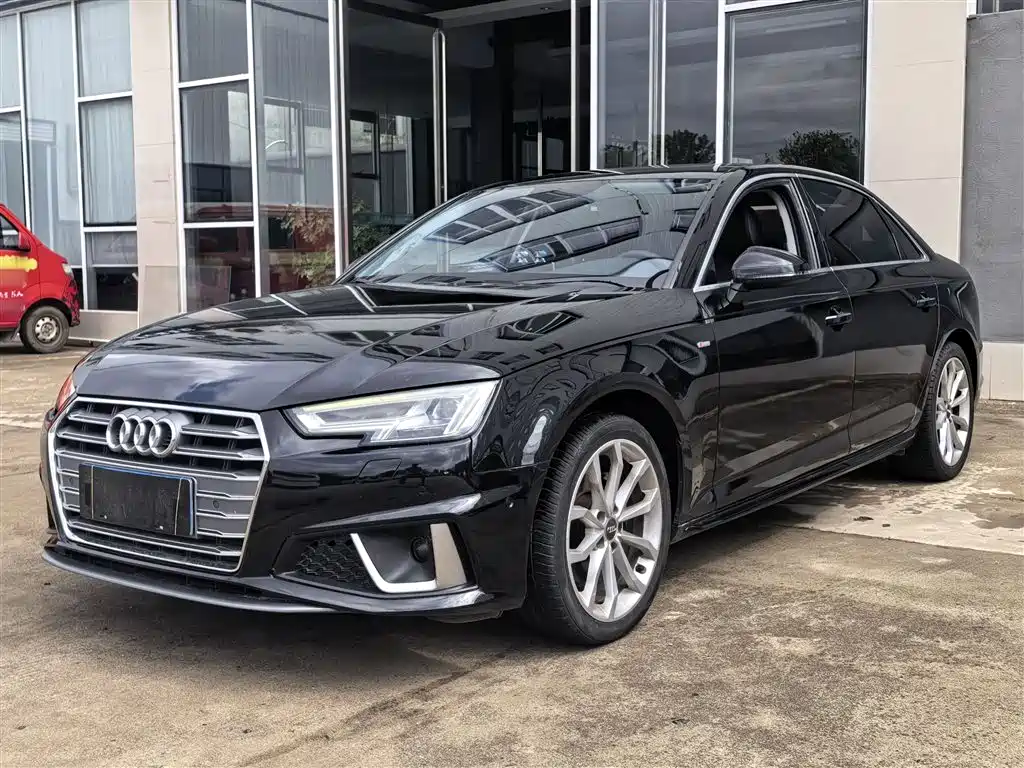 Audi A4L 2020