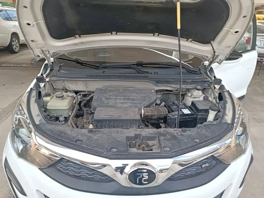 BYD Yuan — миниатюра 20
