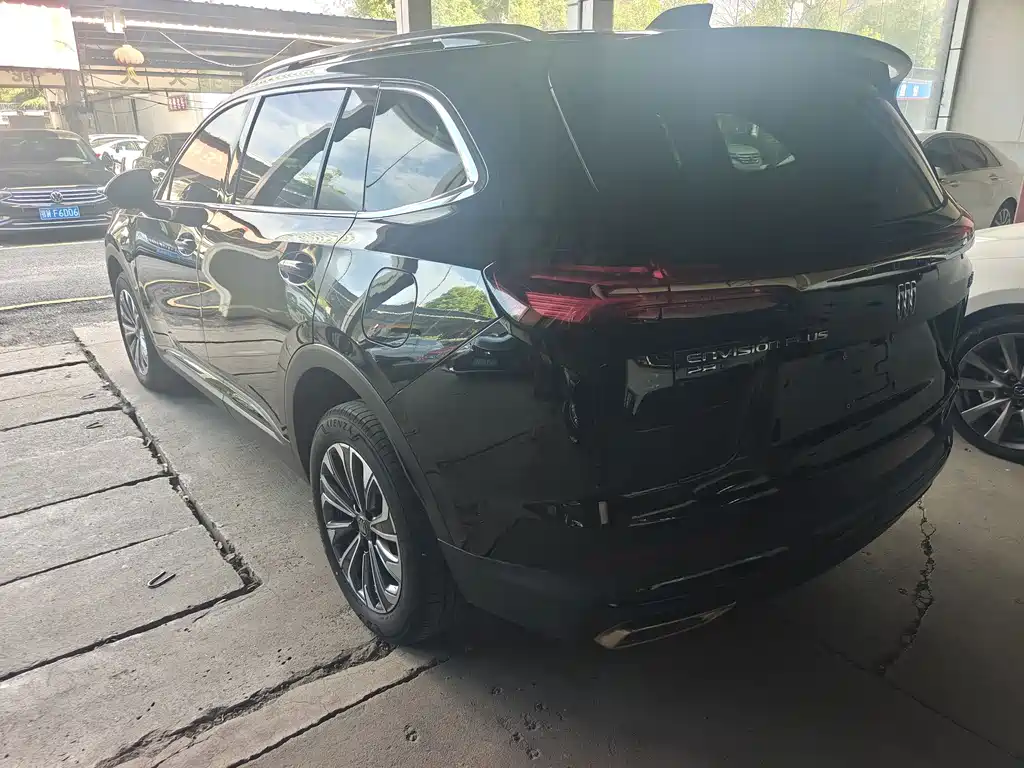 Buick Envision Plus — миниатюра 6