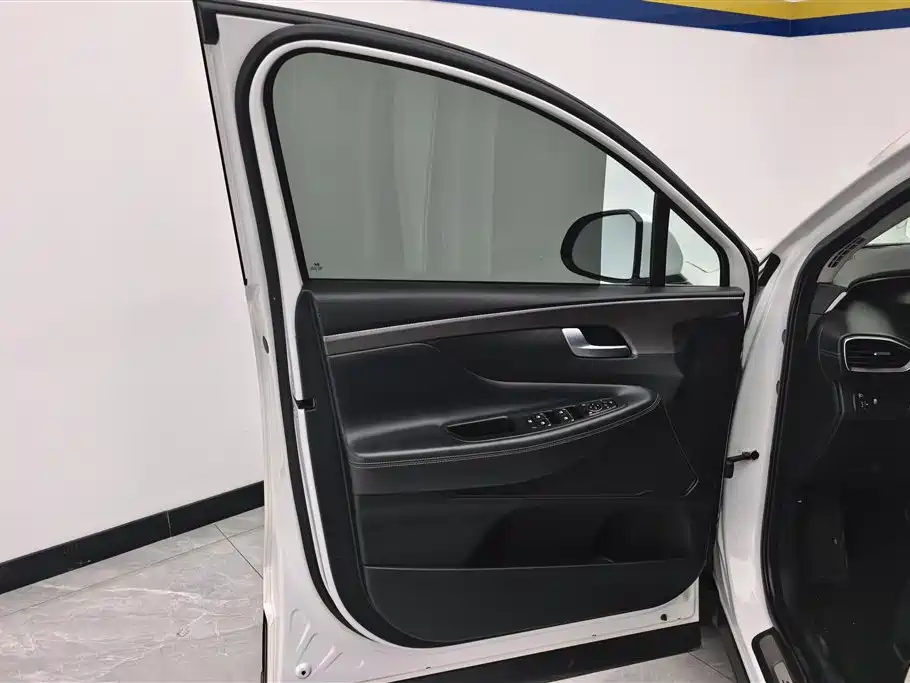 Hyundai Santa Fe 2019 380 TGDi GLS AT Luxury V
