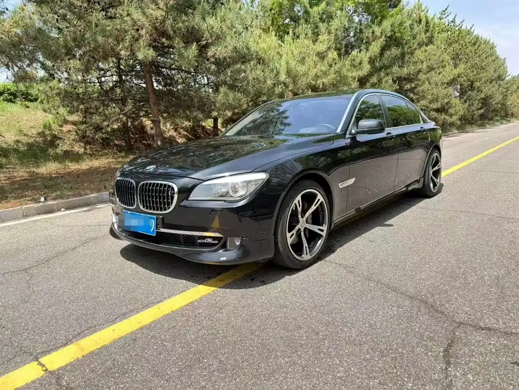 BMW 7 Series 7 2011 740Li