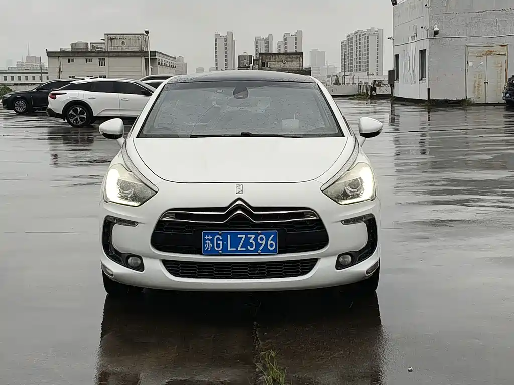 DS DS 5 — миниатюра 2