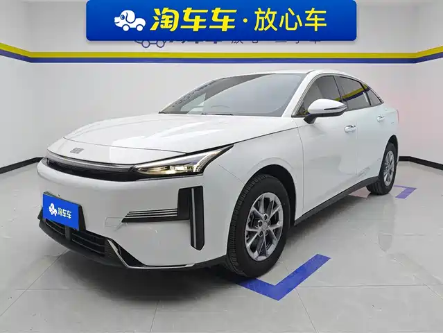 2025 Geely Galaxy L6