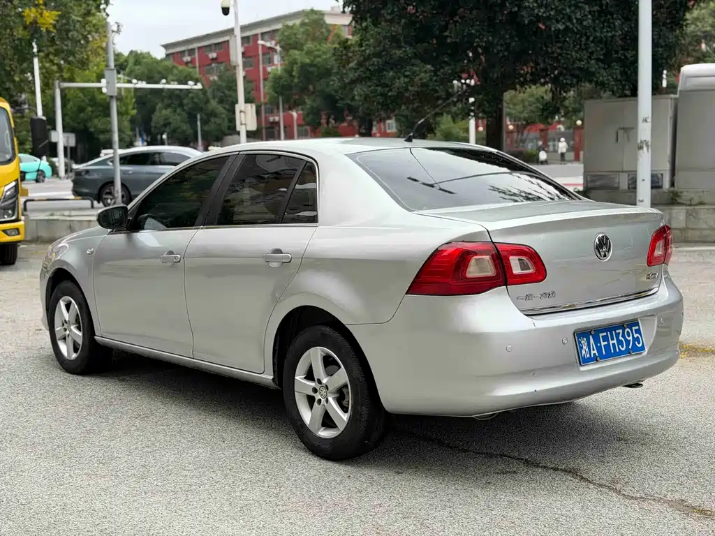 Volkswagen Bora — миниатюра 6