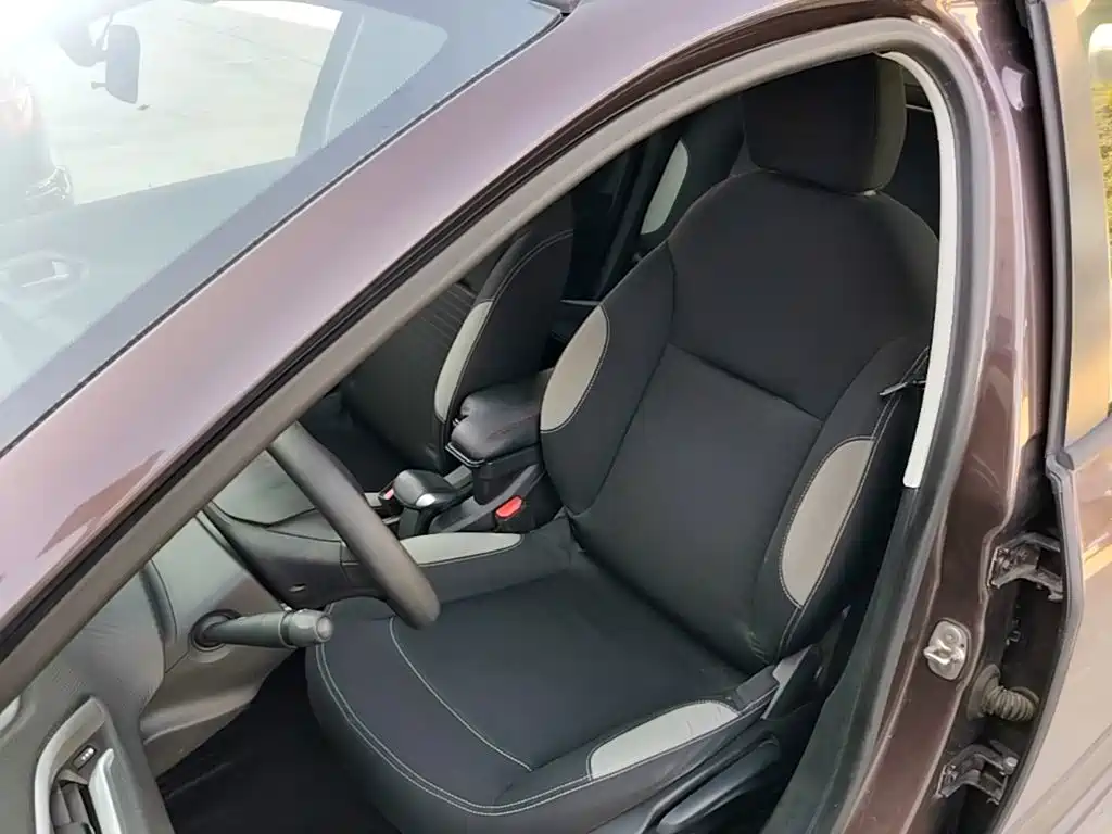 Peugeot 2008 — миниатюра 15