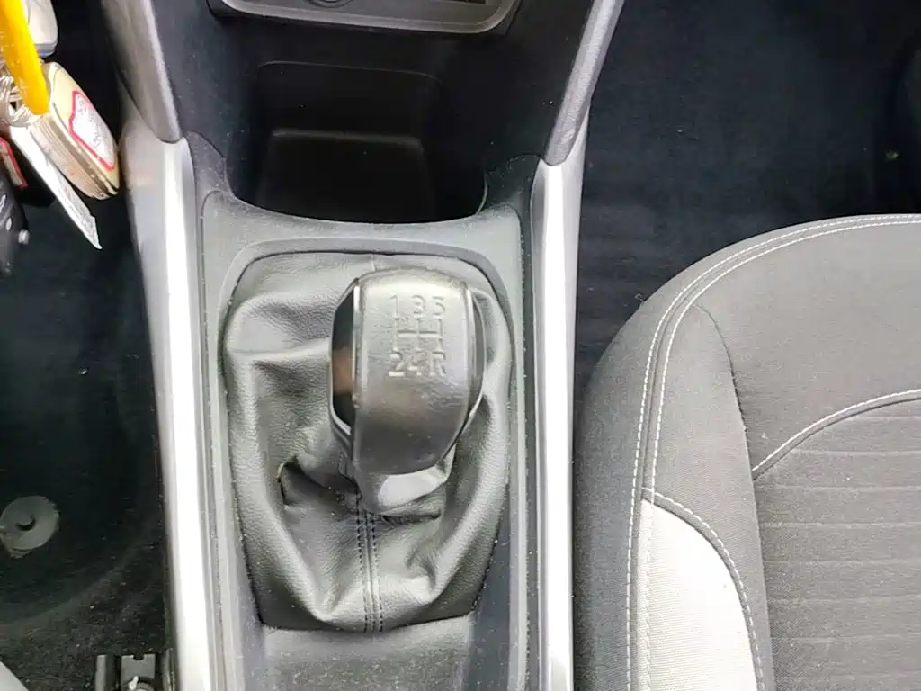 Peugeot 2008 — миниатюра 14