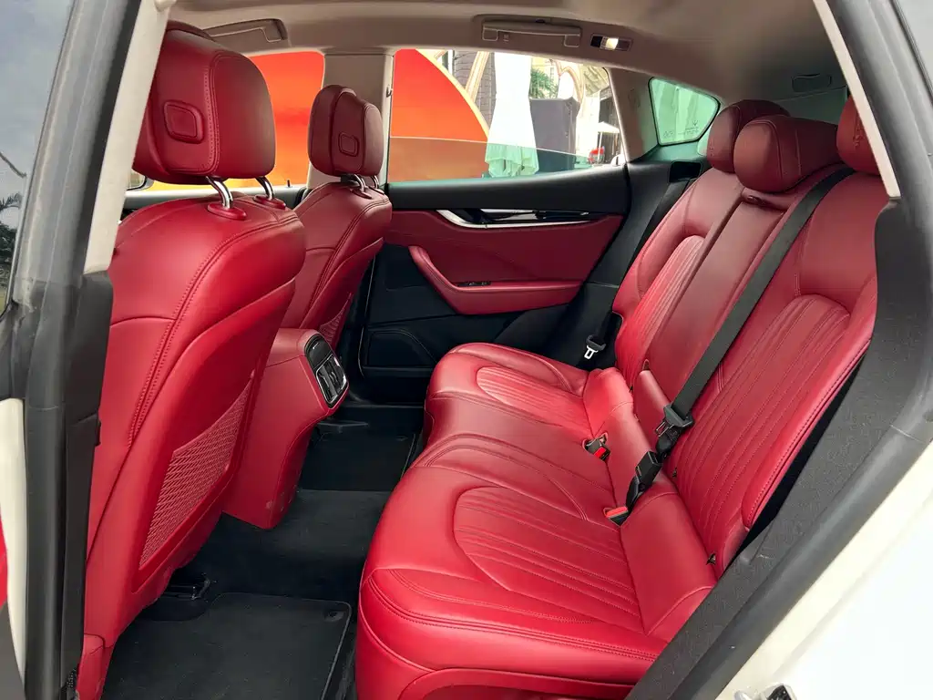 Maserati Levante — миниатюра 14