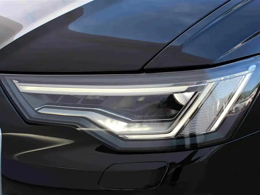 Audi A6L — миниатюра 11