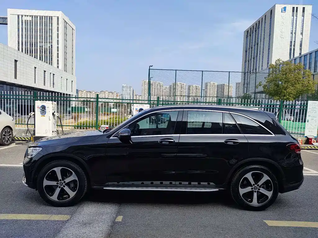 Mercedes-Benz GLC 2022 GLC 260 L 4MATIC