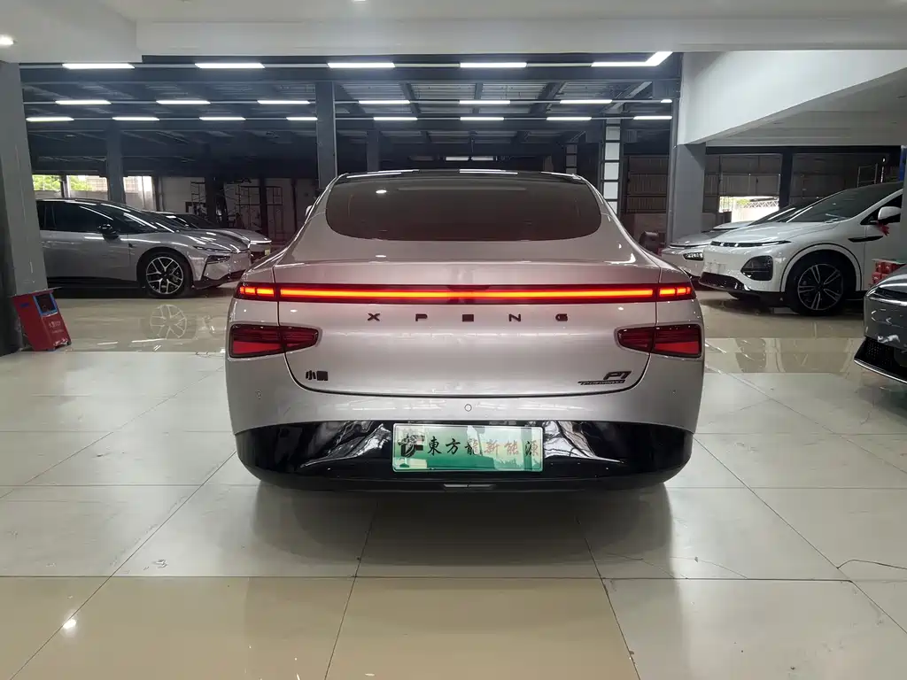 XPeng P7 — миниатюра 7
