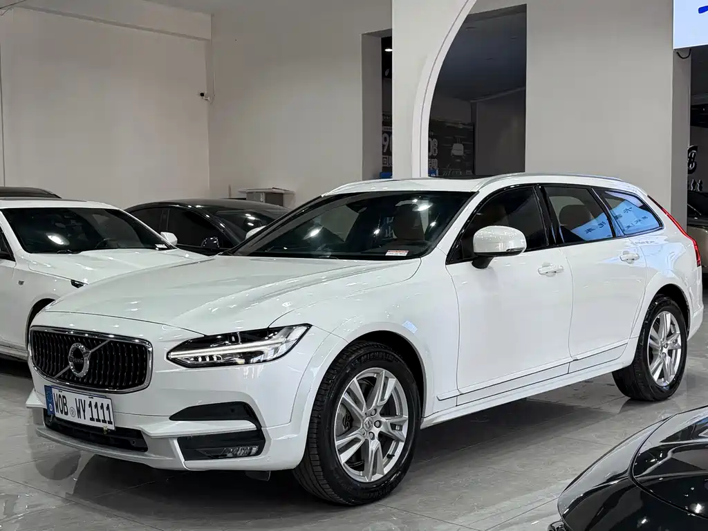 Volvo V90
