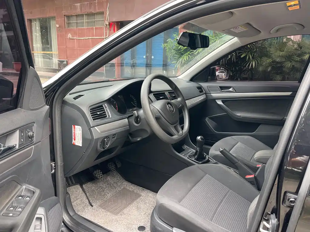 Volkswagen Lavida — миниатюра 7