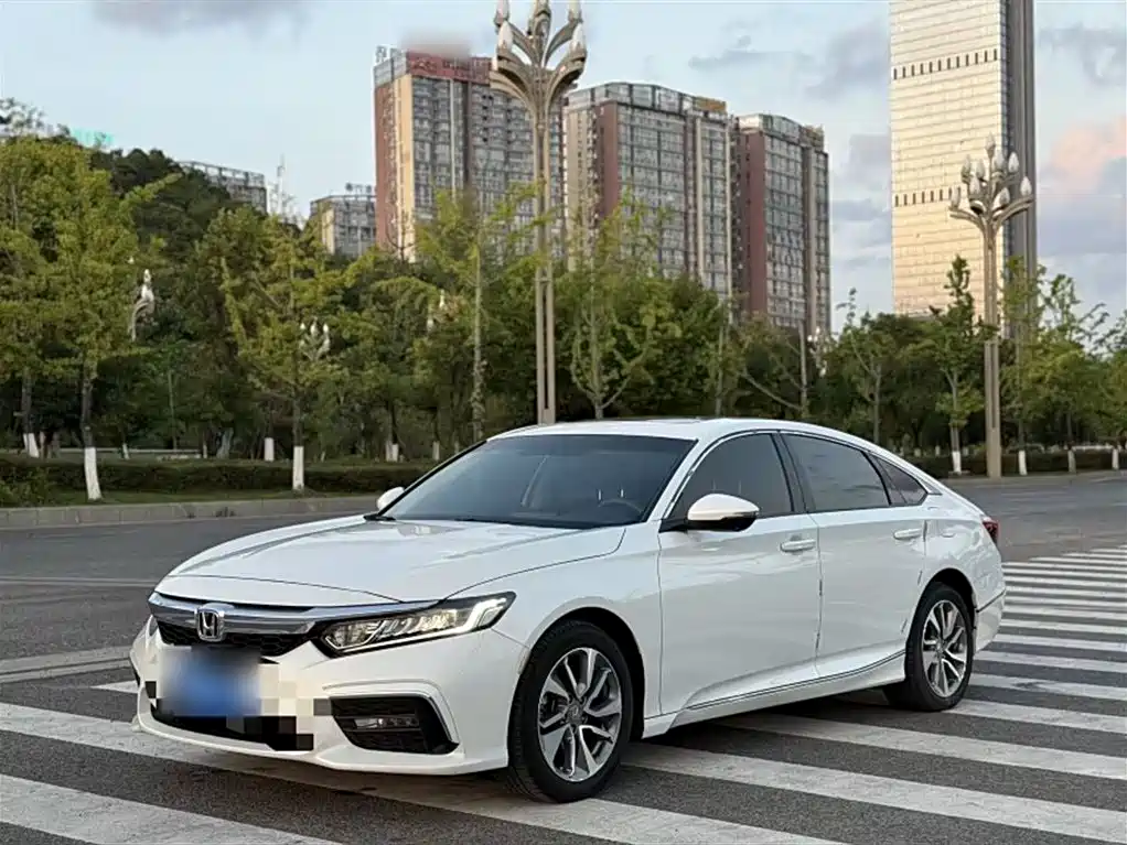 Honda Inspire 2020