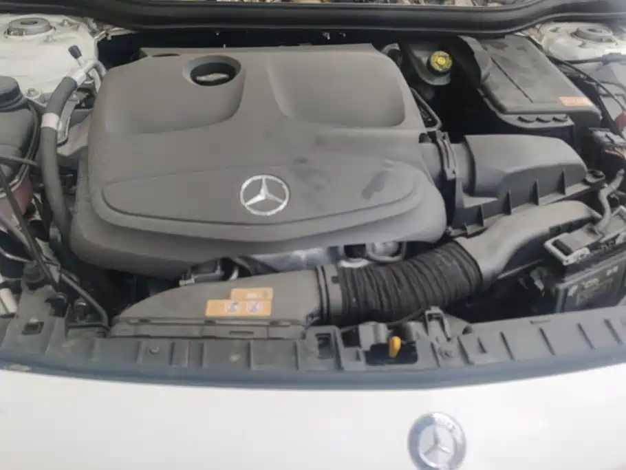 Mercedes-Benz GLA — миниатюра 10