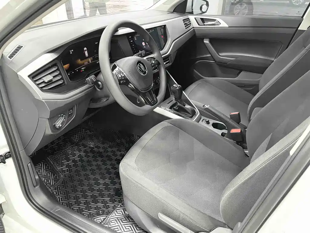Volkswagen Polo 2023 Plus 1.5L AT