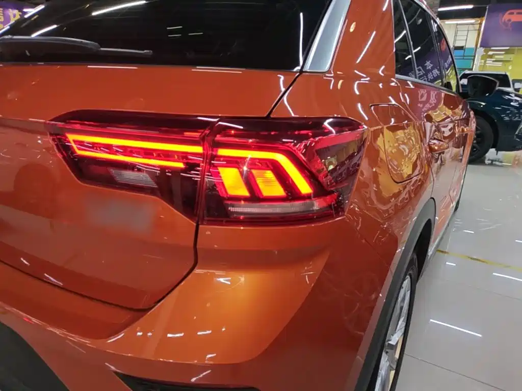 Volkswagen T-Roc — миниатюра 8