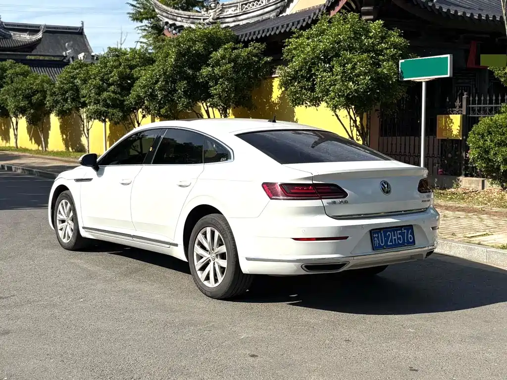 Volkswagen CC - фото 5