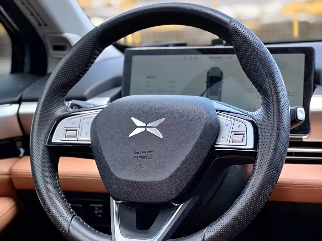 XPeng P5 — миниатюра 10