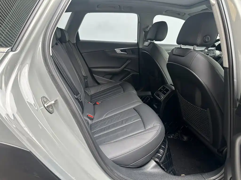 Audi A4 (Import) — миниатюра 13