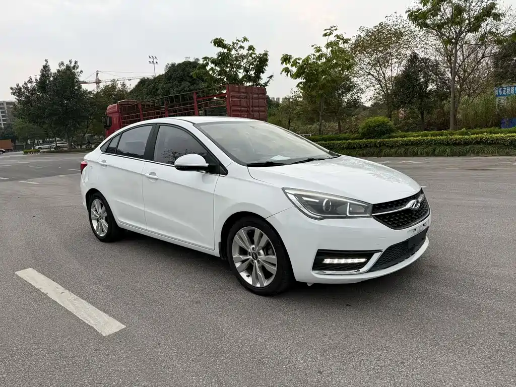CHERY ARRIZO 5