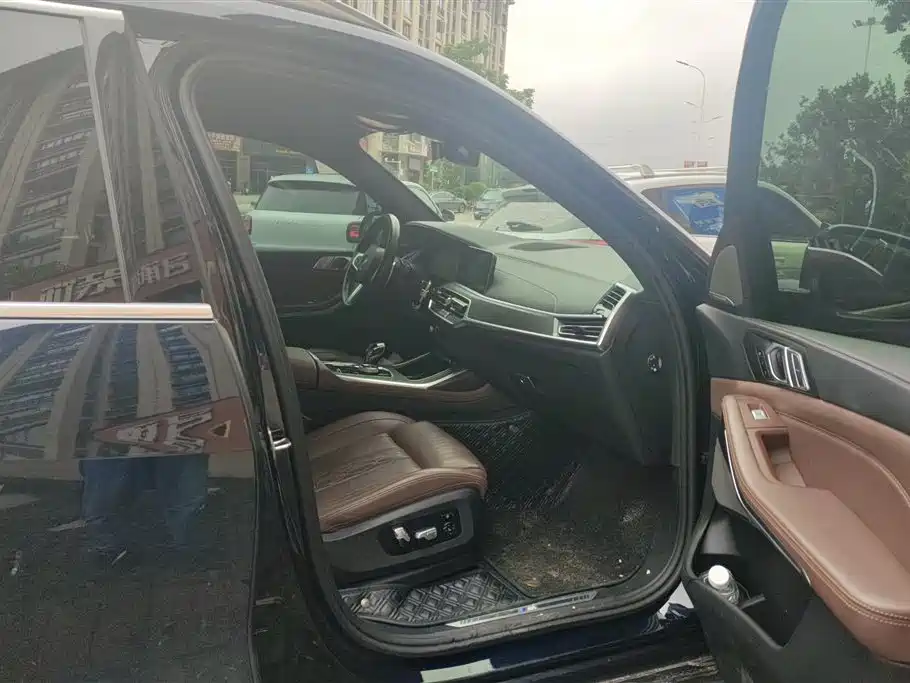 BMW X7 2022 xDrive40i Premium M Sport