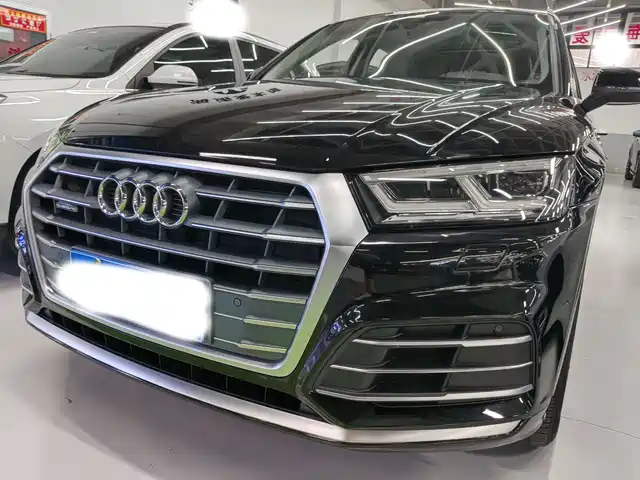 AUDI  Q5L 2020