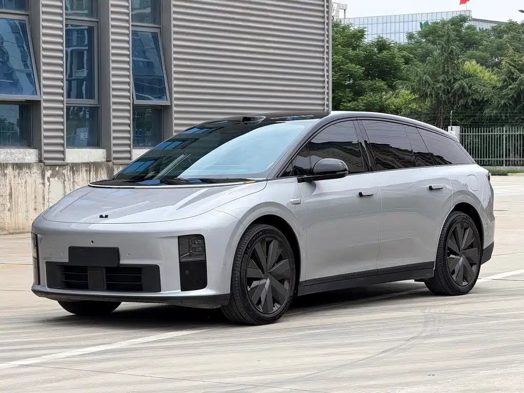 Li Auto 理想i6 2025