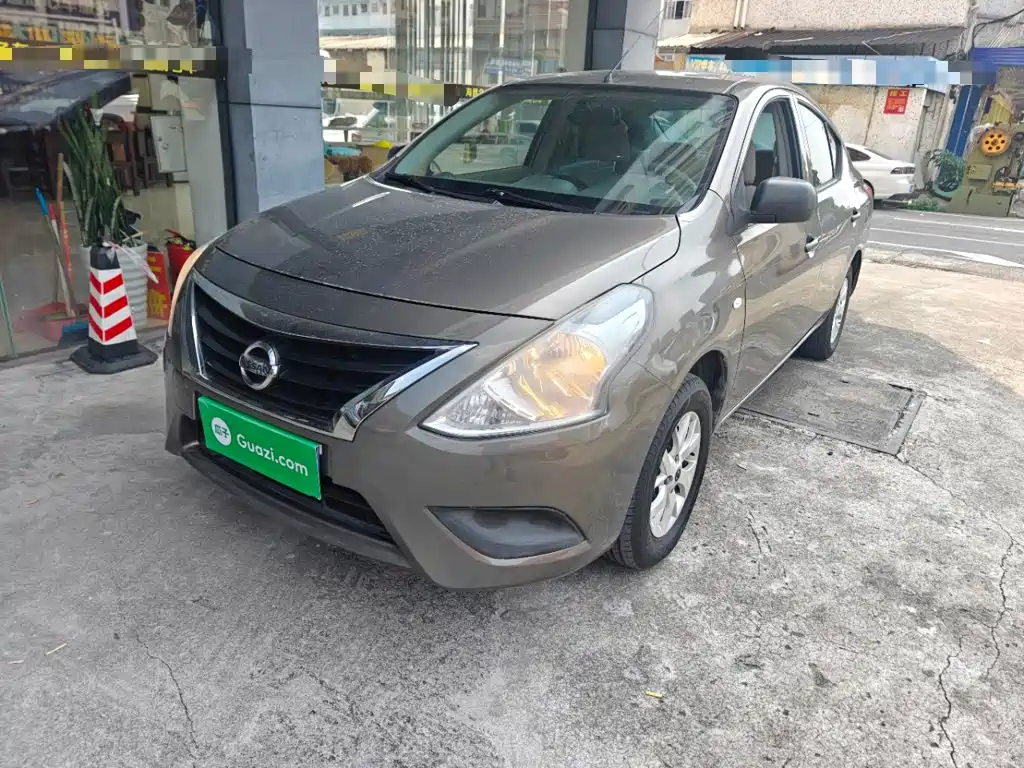 Nissan Sunny