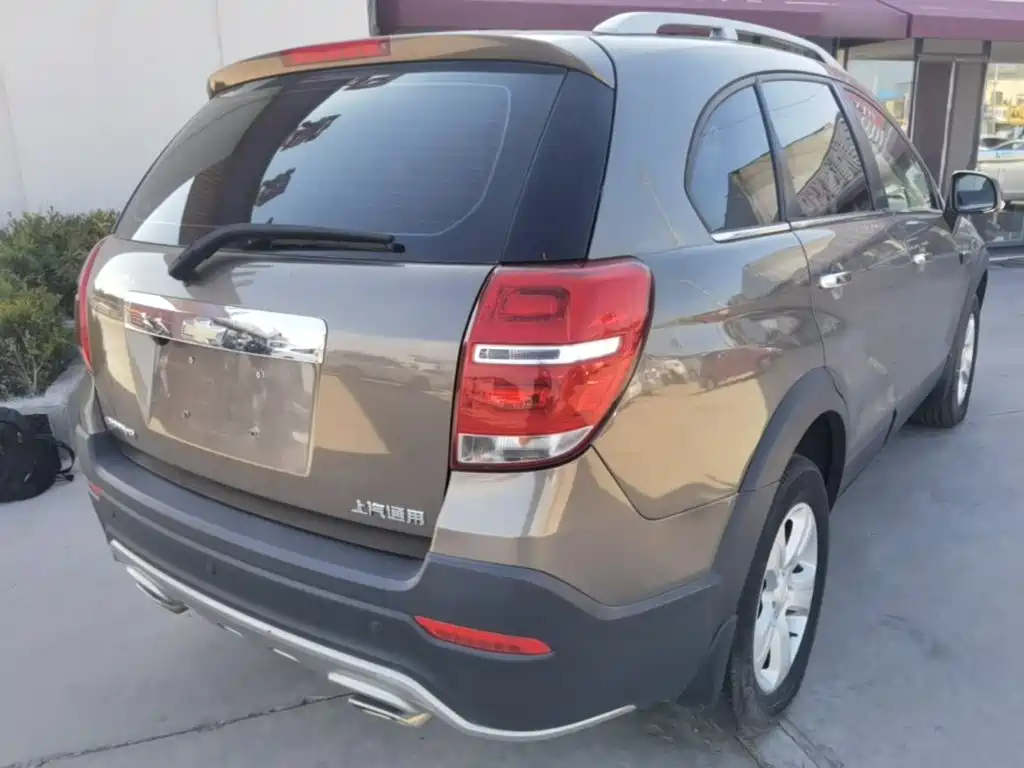 Chevrolet Captiva — миниатюра 7