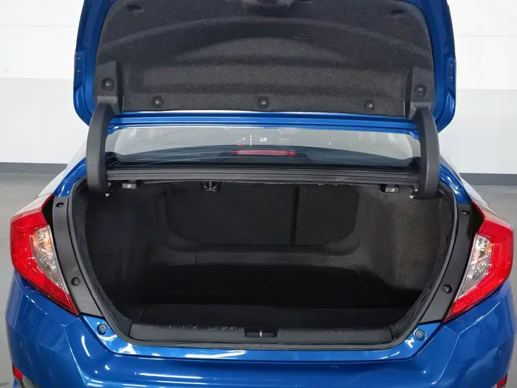 Honda Civic — миниатюра 16