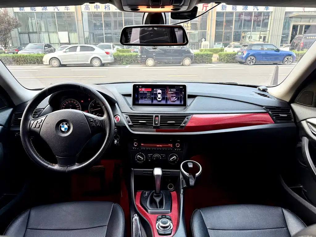 BMW X1 — миниатюра 9