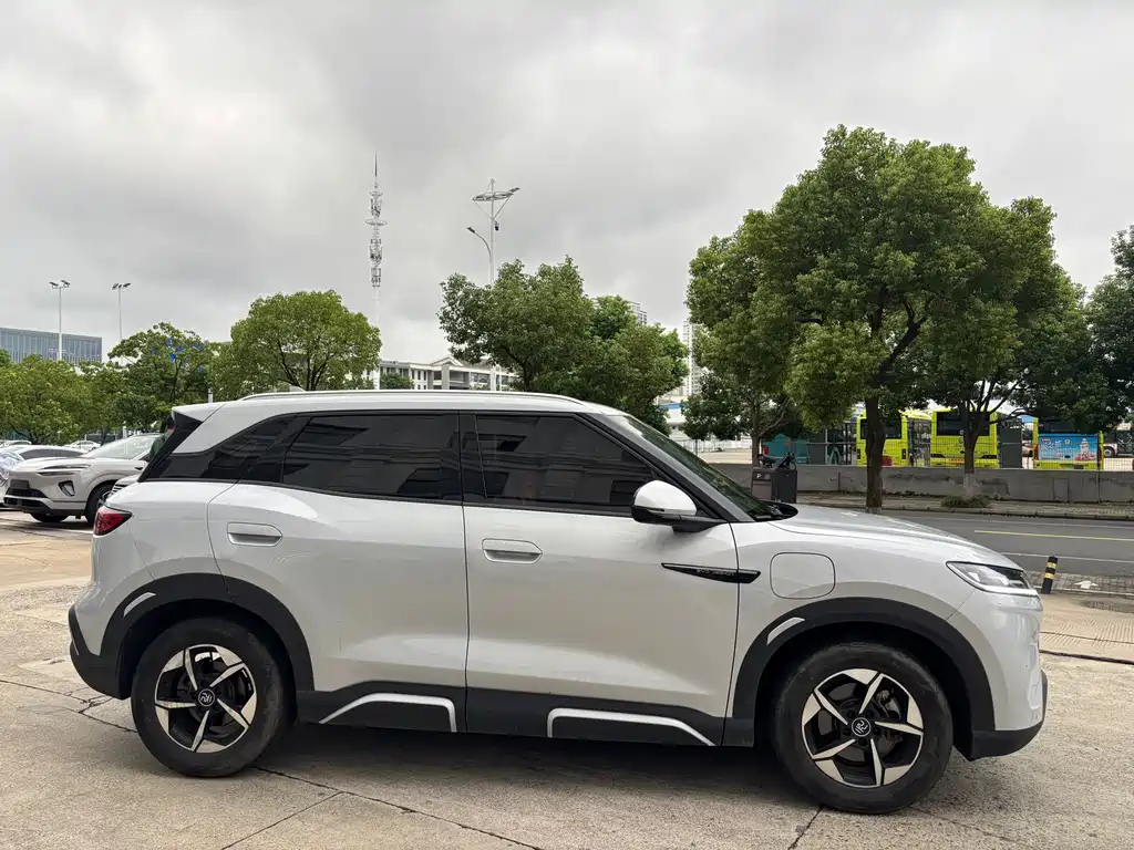 BYD Yuan UP — миниатюра 4