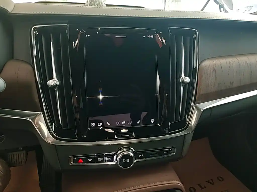 Volvo S90 — миниатюра 13