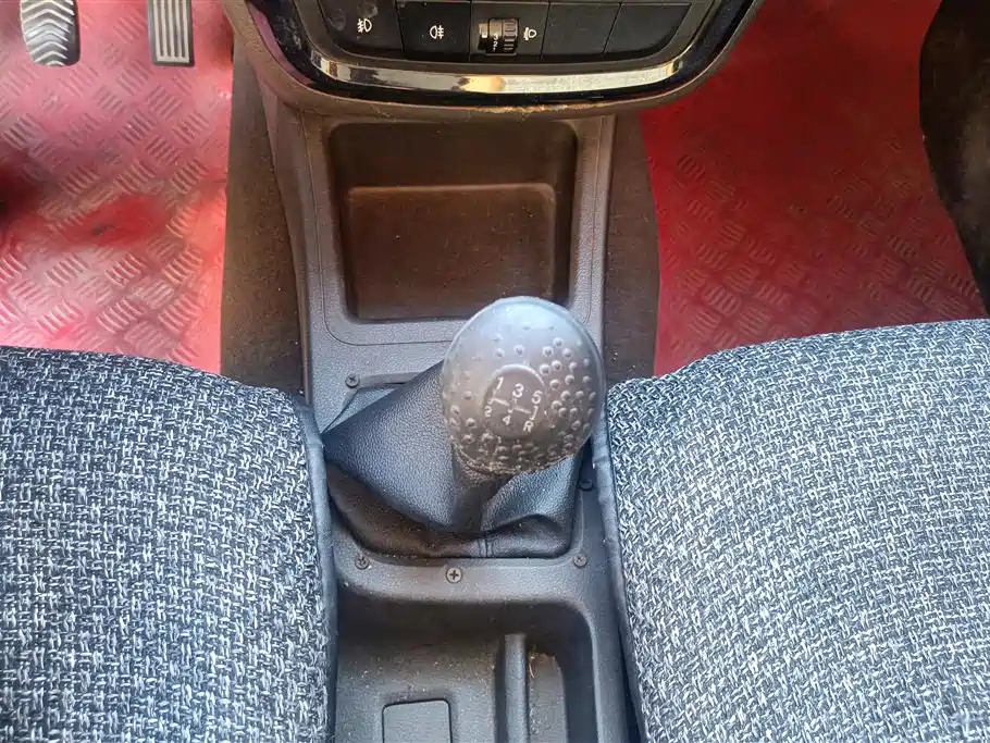 Wuling Zhiguang V — миниатюра 16