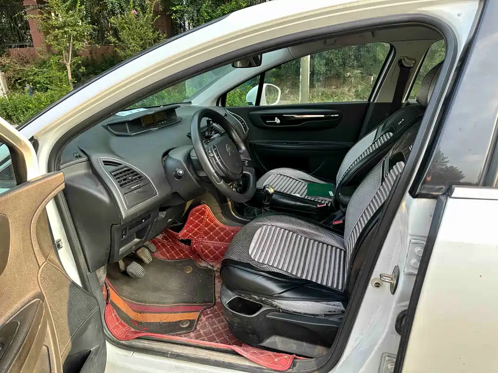 Citroen C-Quatre — миниатюра 7