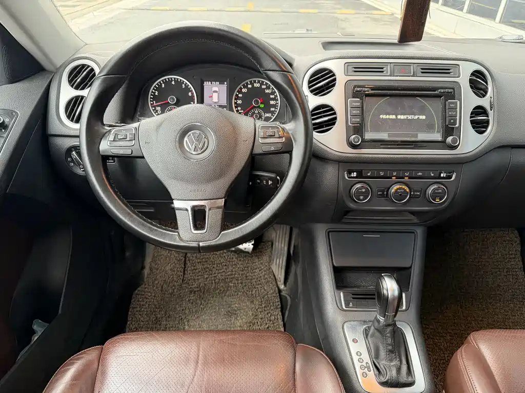 Volkswagen Tiguan 2013 1.8TSI AT Luxury