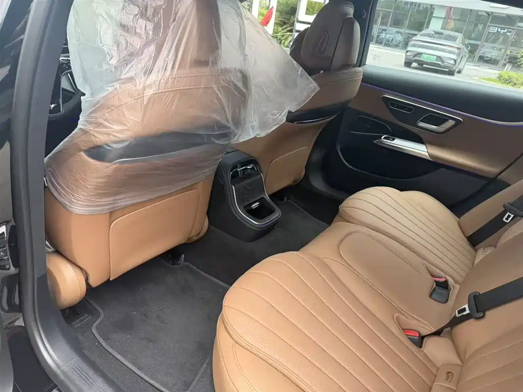 Mercedes-Benz E-Class E 2025 E 260 L