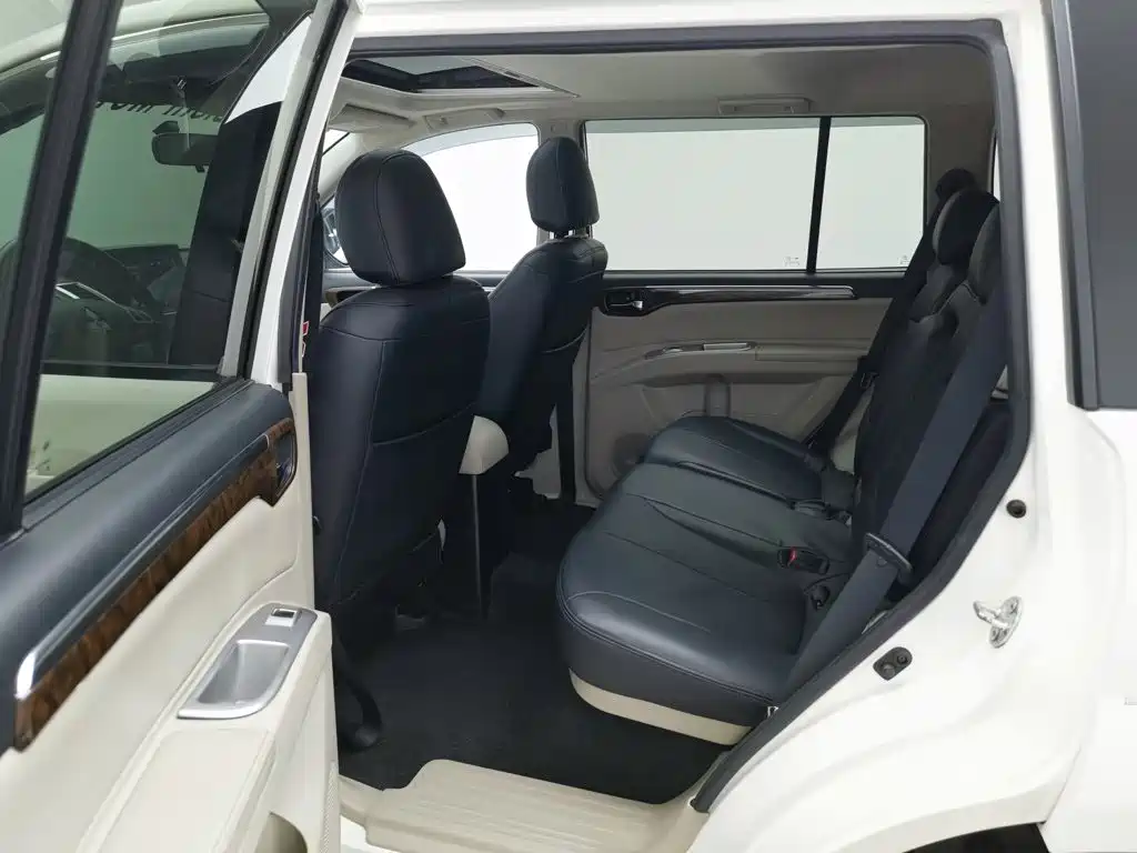 Mitsubishi Pajero Sport — миниатюра 15