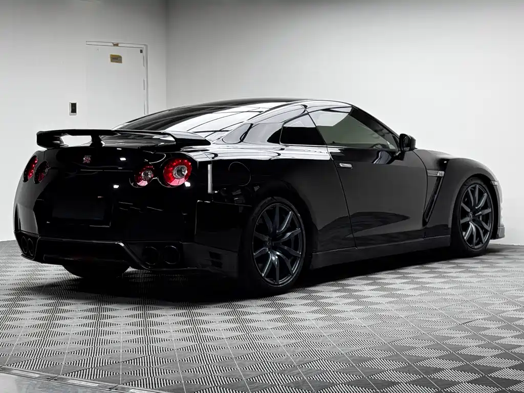 Nissan GT-R 2014 3.8T Premium Edition