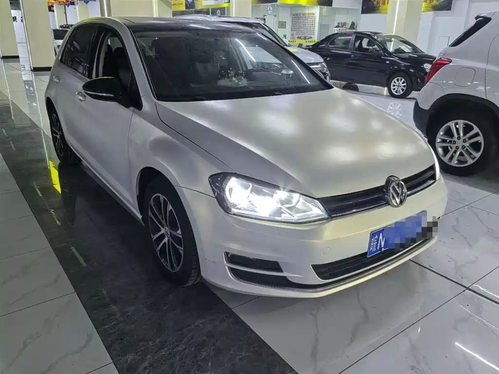 Volkswagen Golf 2015 1.6L AT Comfort