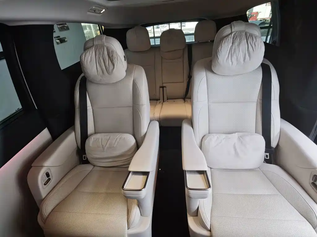 Li Auto Li MEGA — миниатюра 10