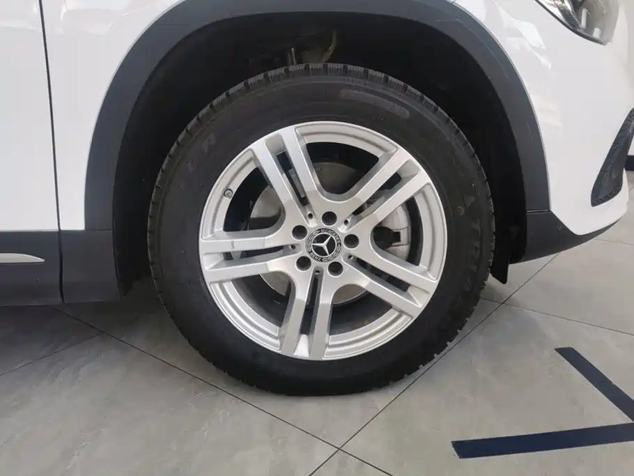 Mercedes-Benz GLA — миниатюра 6