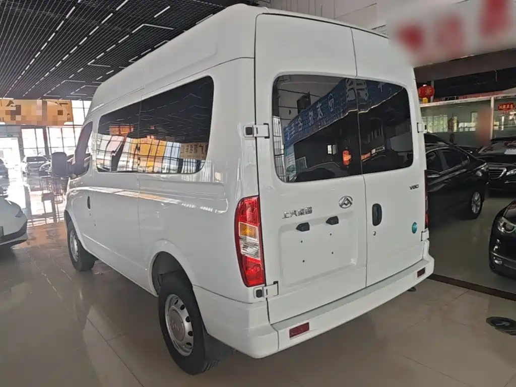 MAXUS V80 — миниатюра 5