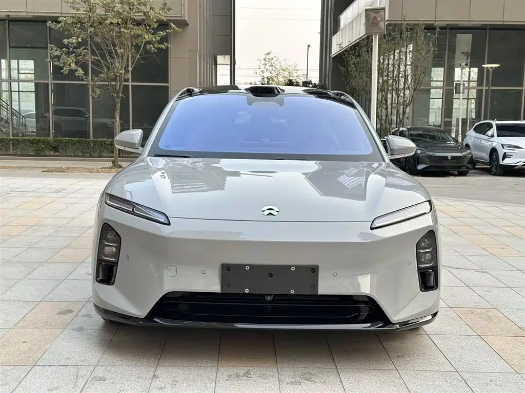 NIO NIO ET5T