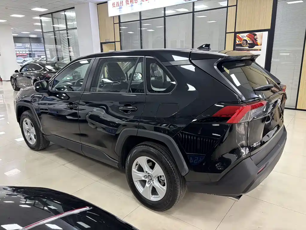 TOYOTA RAV4 RONGFANG