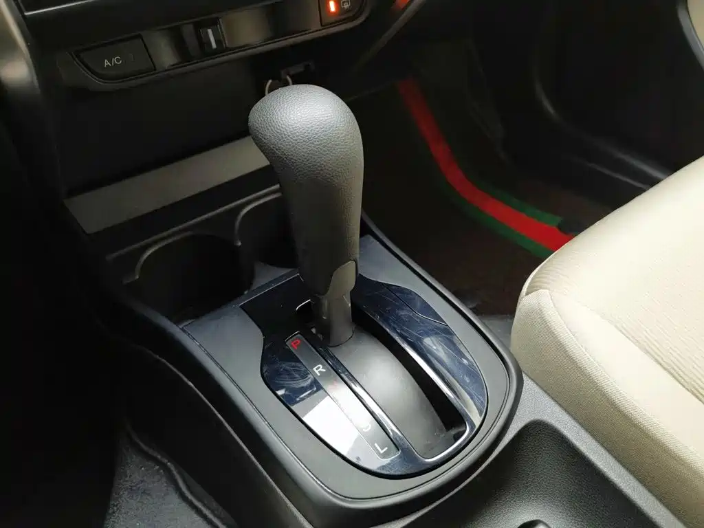 Honda City — миниатюра 13