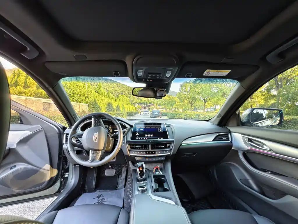 Cadillac CT5 — миниатюра 13