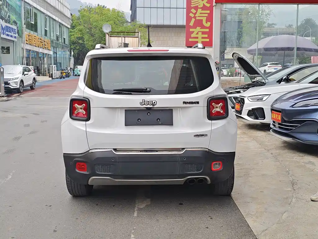 Jeep Renegade — миниатюра 10